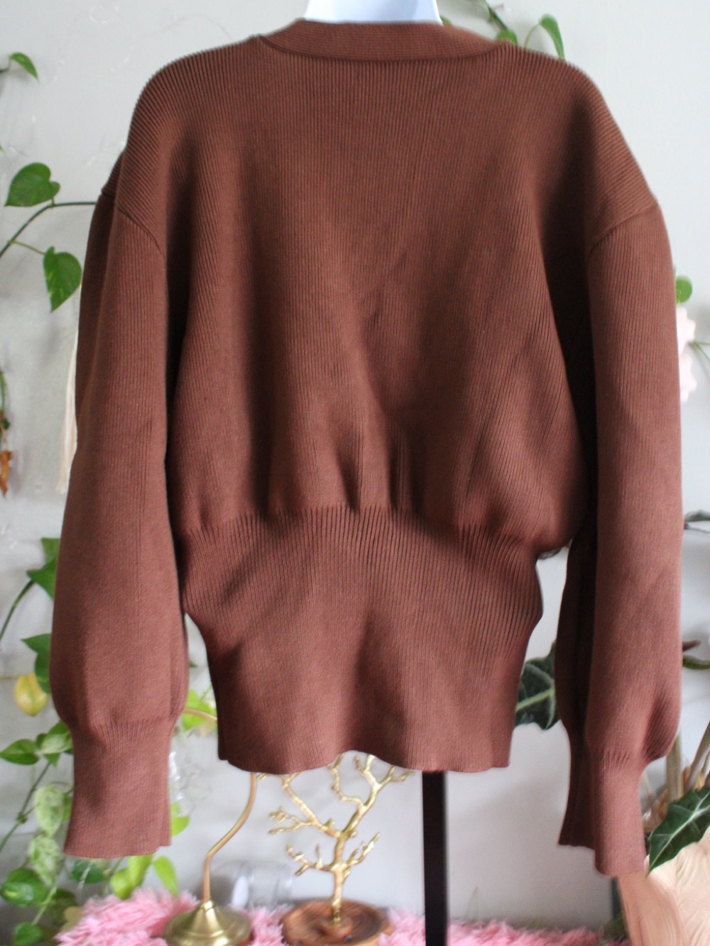 Urban Revivo Dark Brown Sculpted Waist Gold Button Cardigan US 10 XL NWT - Picture 7 of 9